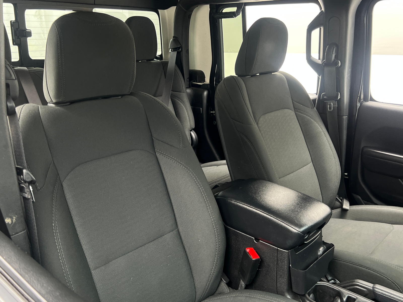 Thumbnail: 2020 Jeep Gladiator - 2