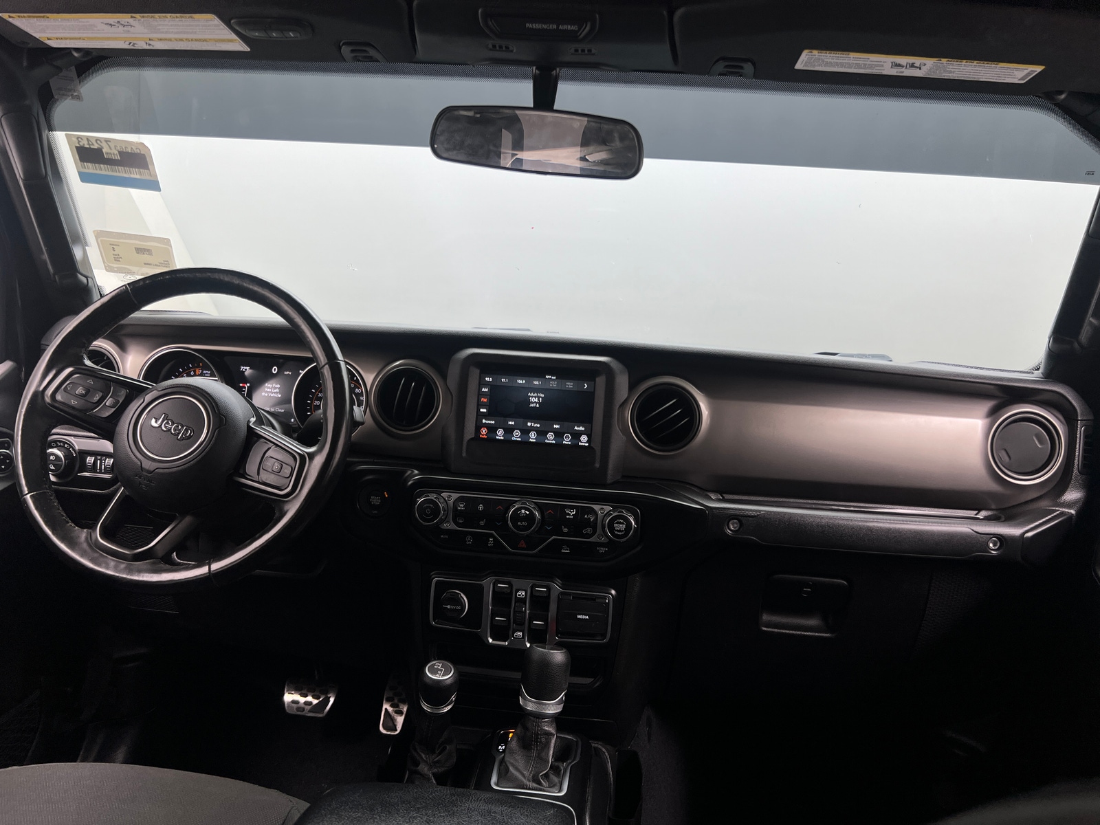 Thumbnail: 2020 Jeep Gladiator - 3