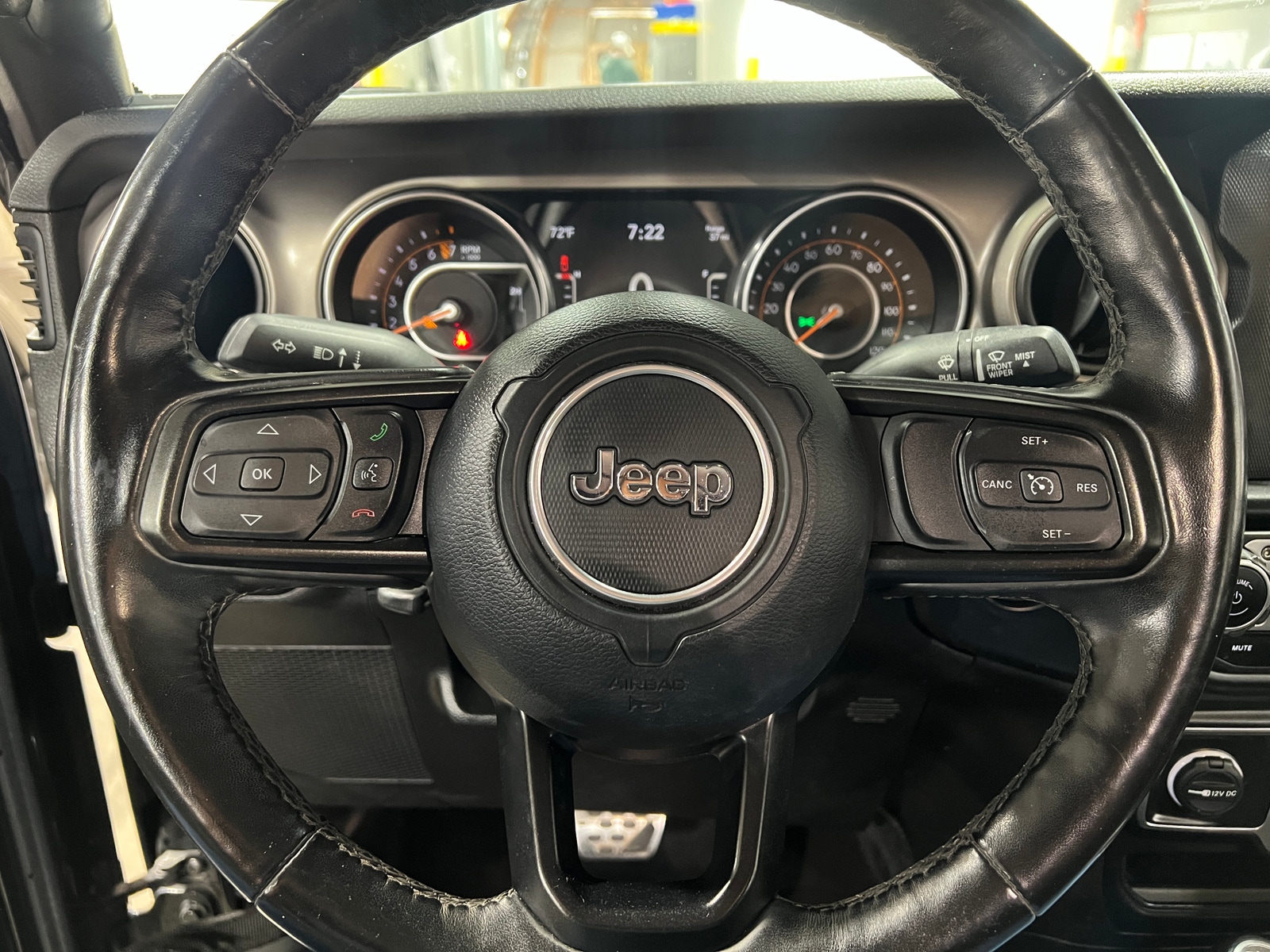 Thumbnail: 2020 Jeep Gladiator - 5