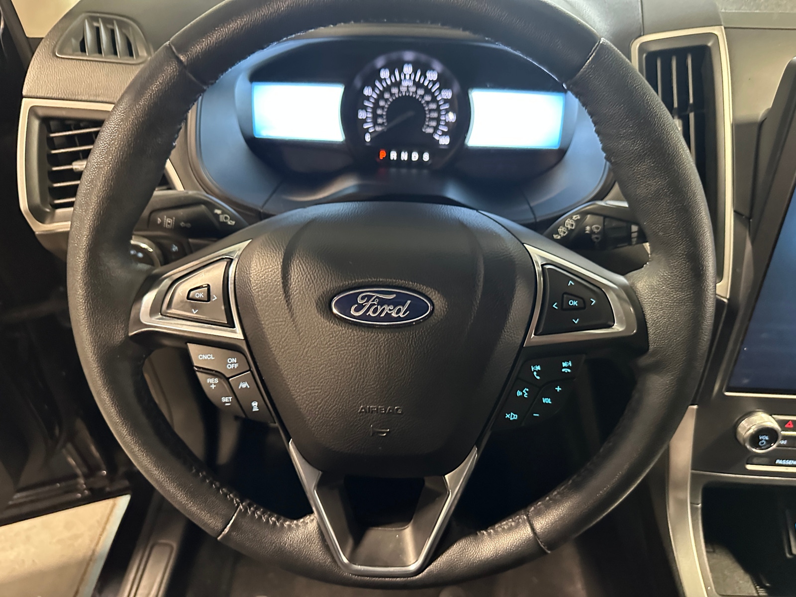 Thumbnail: 2022 Ford Edge - 4