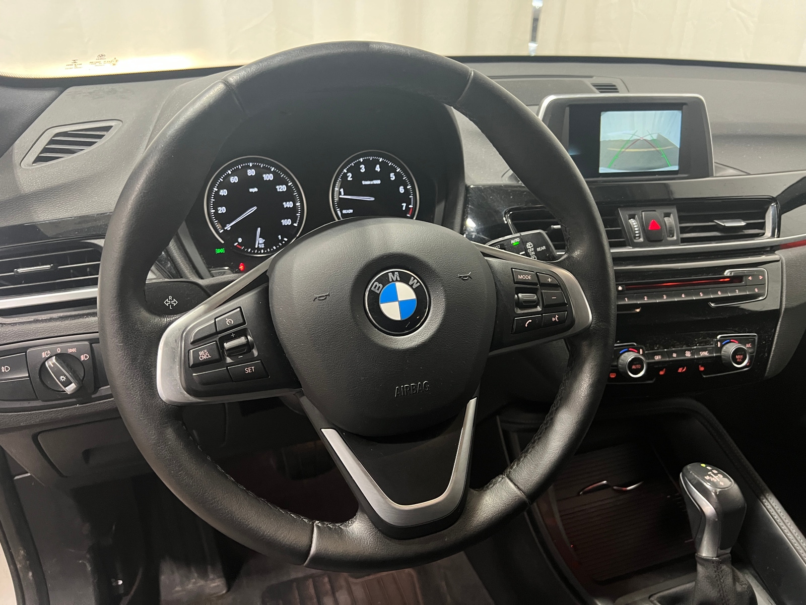 Thumbnail: 2018 BMW X1 - 4