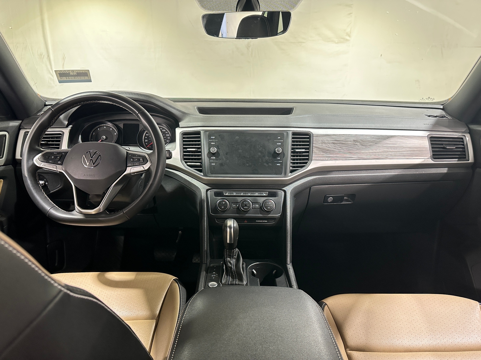 Thumbnail: 2021 Volkswagen Atlas - 2