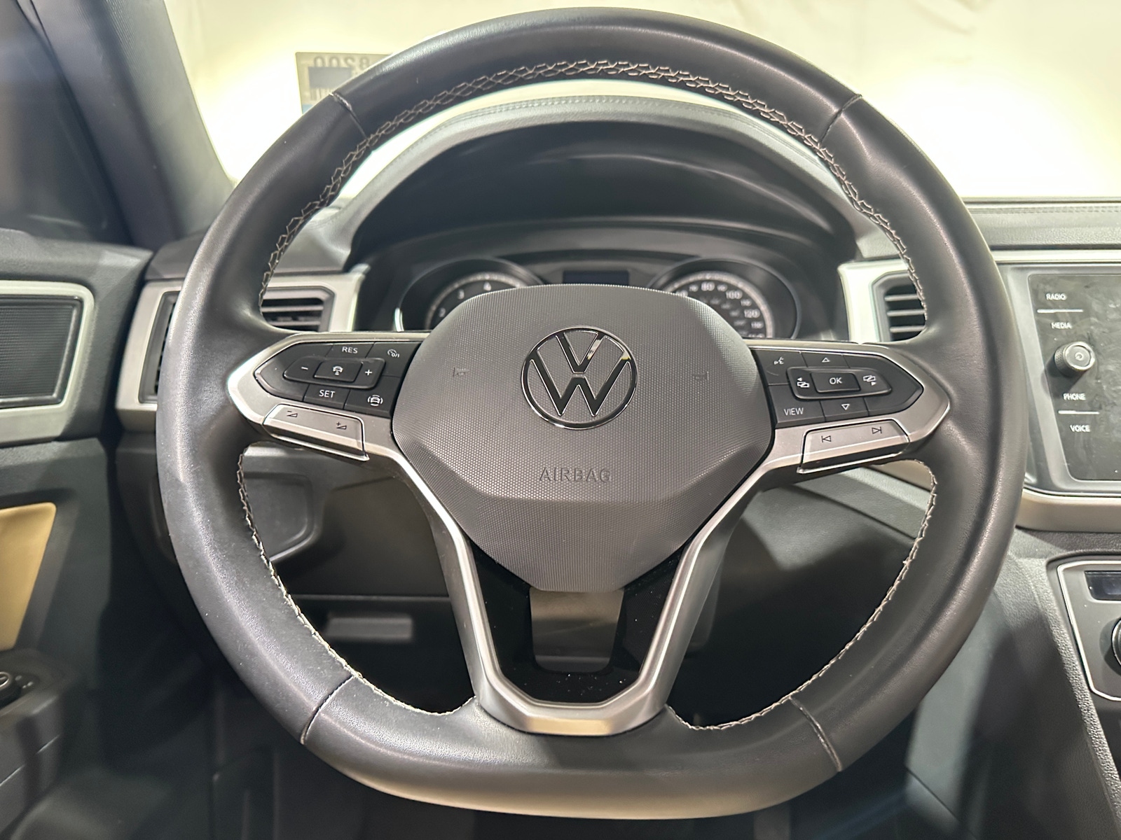 Thumbnail: 2021 Volkswagen Atlas - 4