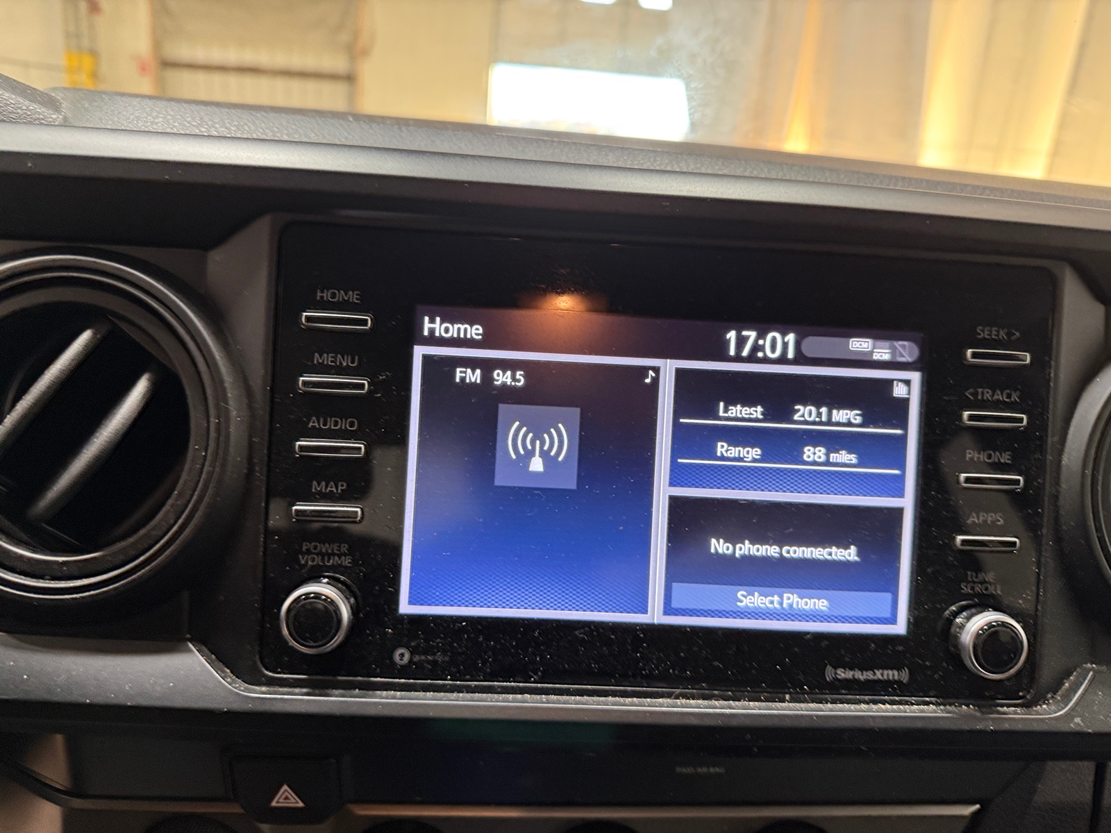 Thumbnail: 2020 Toyota Tacoma - 4