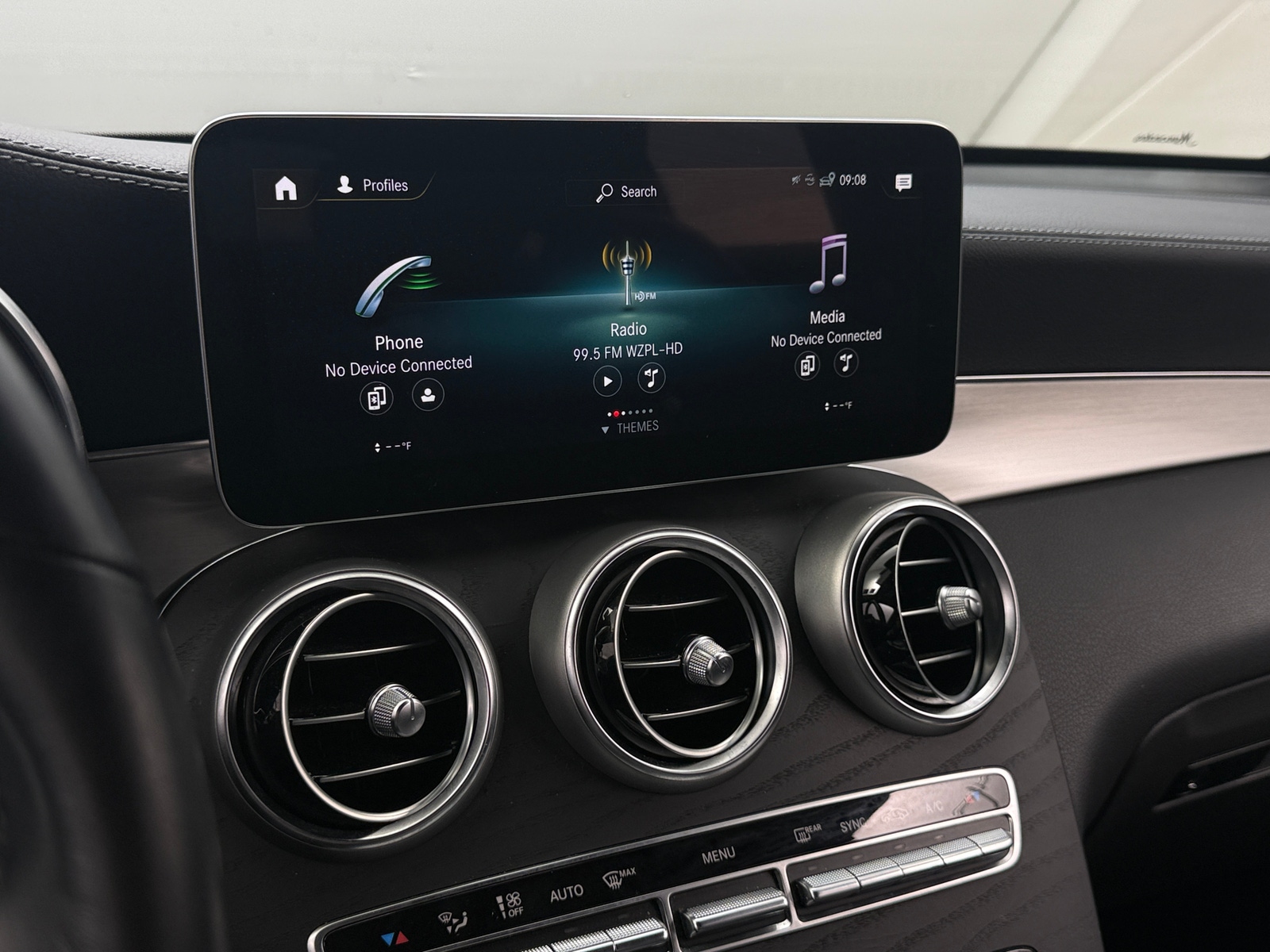 Thumbnail: 2023 Mercedes-Benz GLC - 3