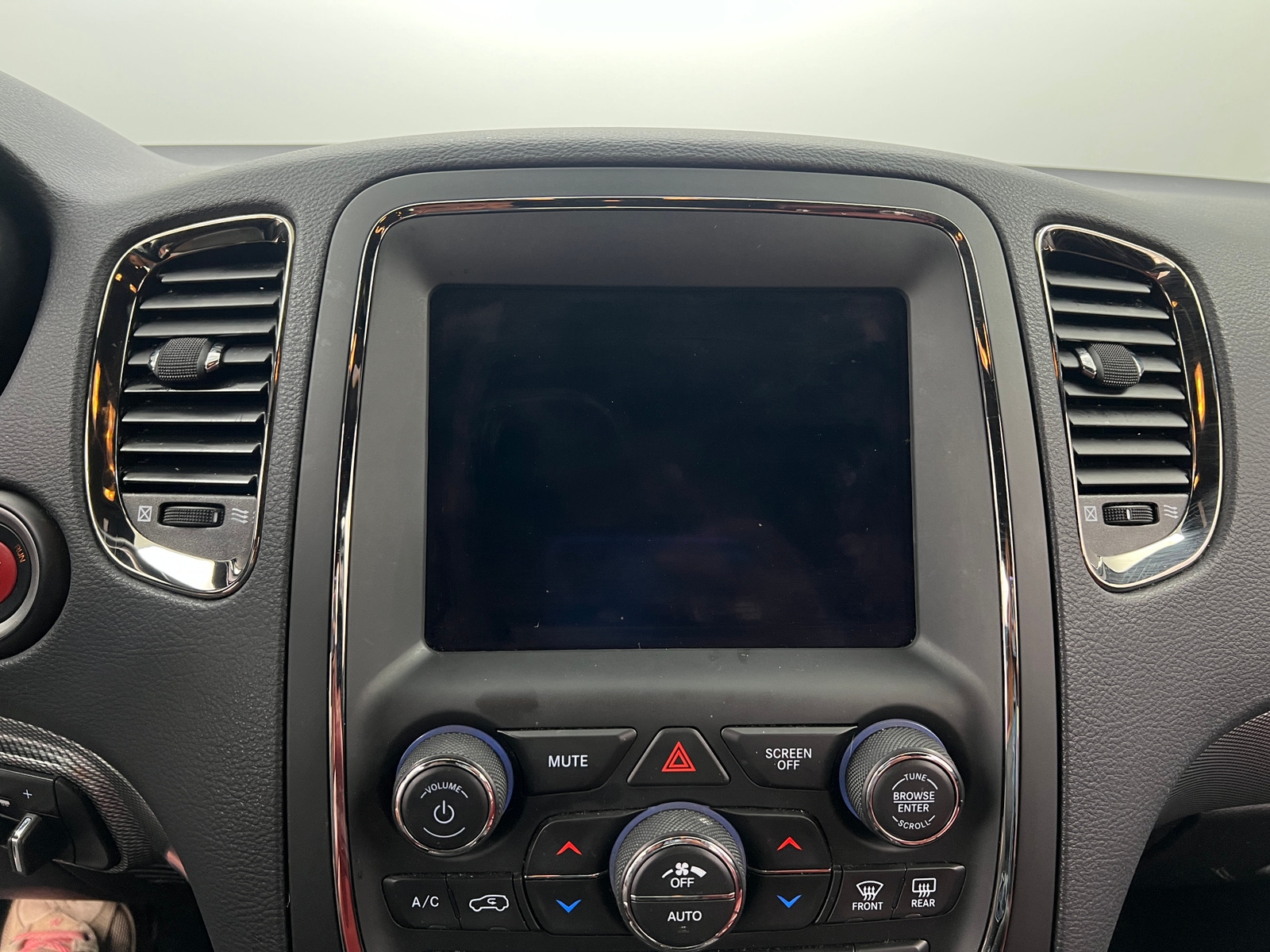 Thumbnail: 2020 Dodge Durango - 3