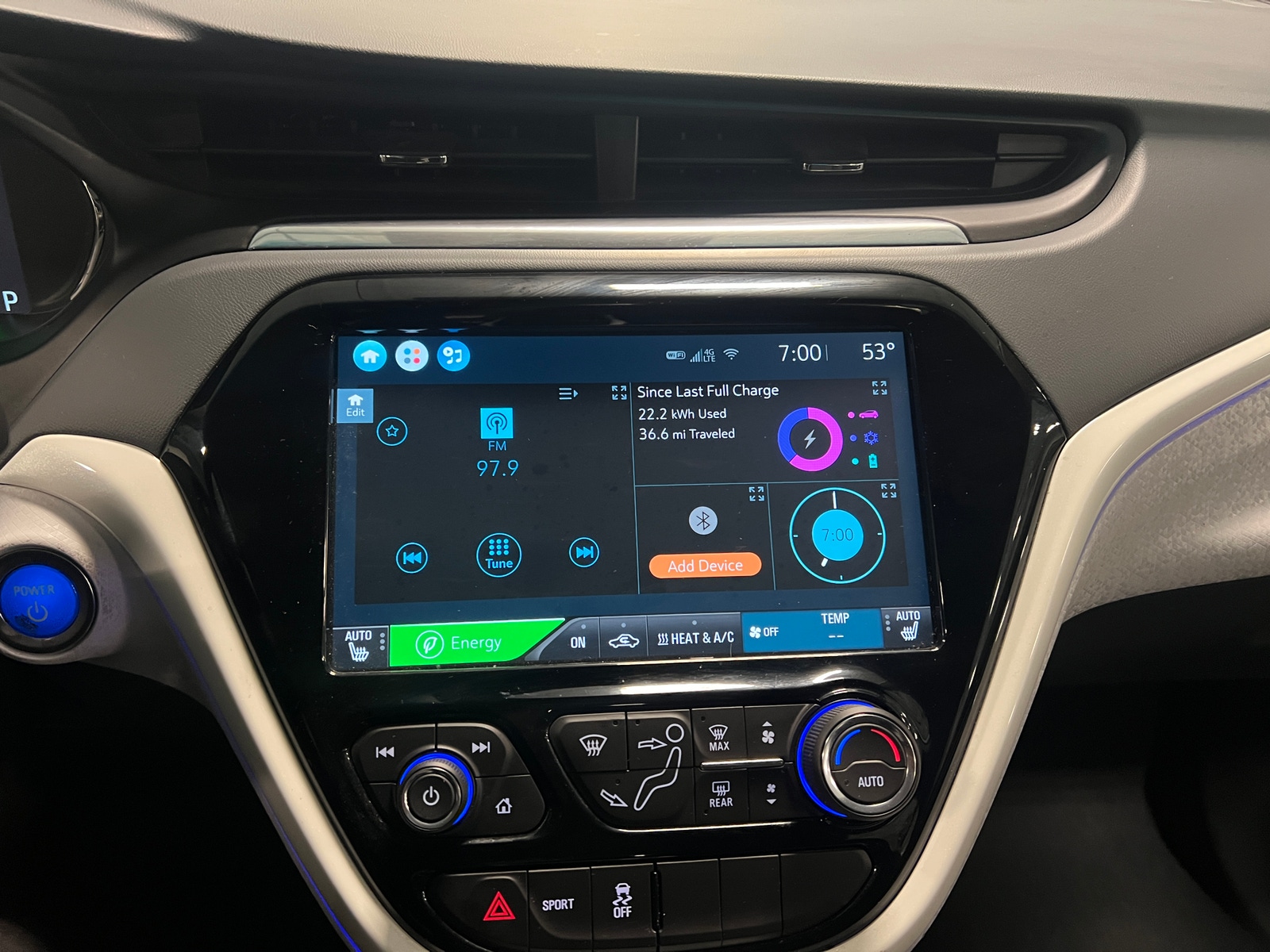 Thumbnail: 2017 Chevrolet Bolt EV - 3