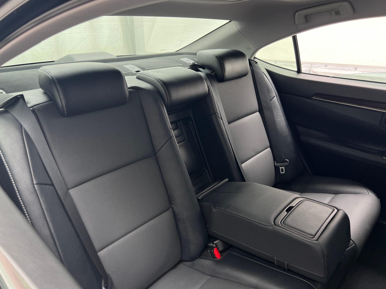 Thumbnail: 2018 Lexus ES - 6