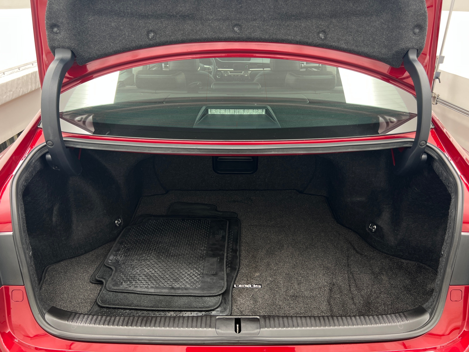 Thumbnail: 2018 Lexus ES - 7