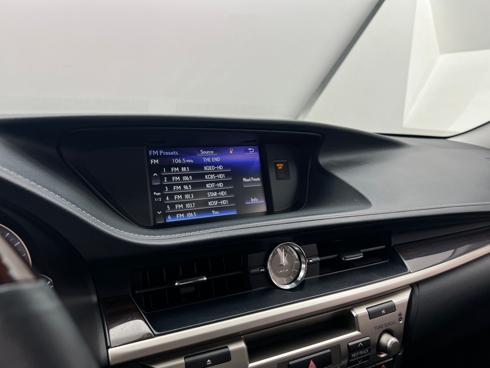 Thumbnail: 2018 Lexus ES - 4