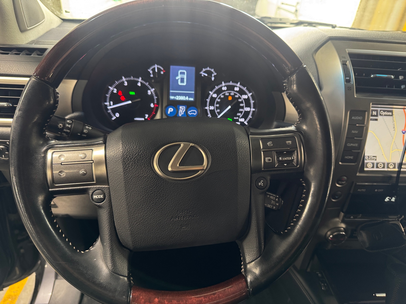 Thumbnail: 2018 Lexus GX - 4