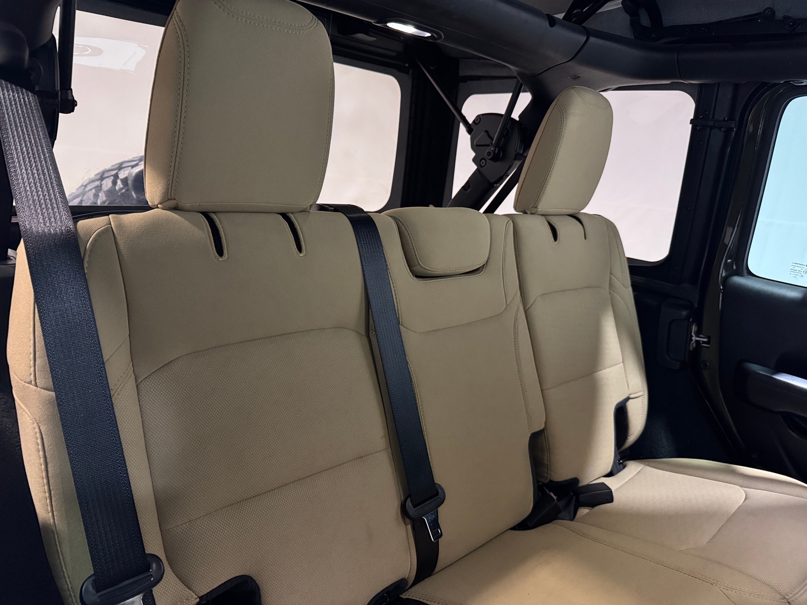 Thumbnail: 2021 Jeep Wrangler - 6