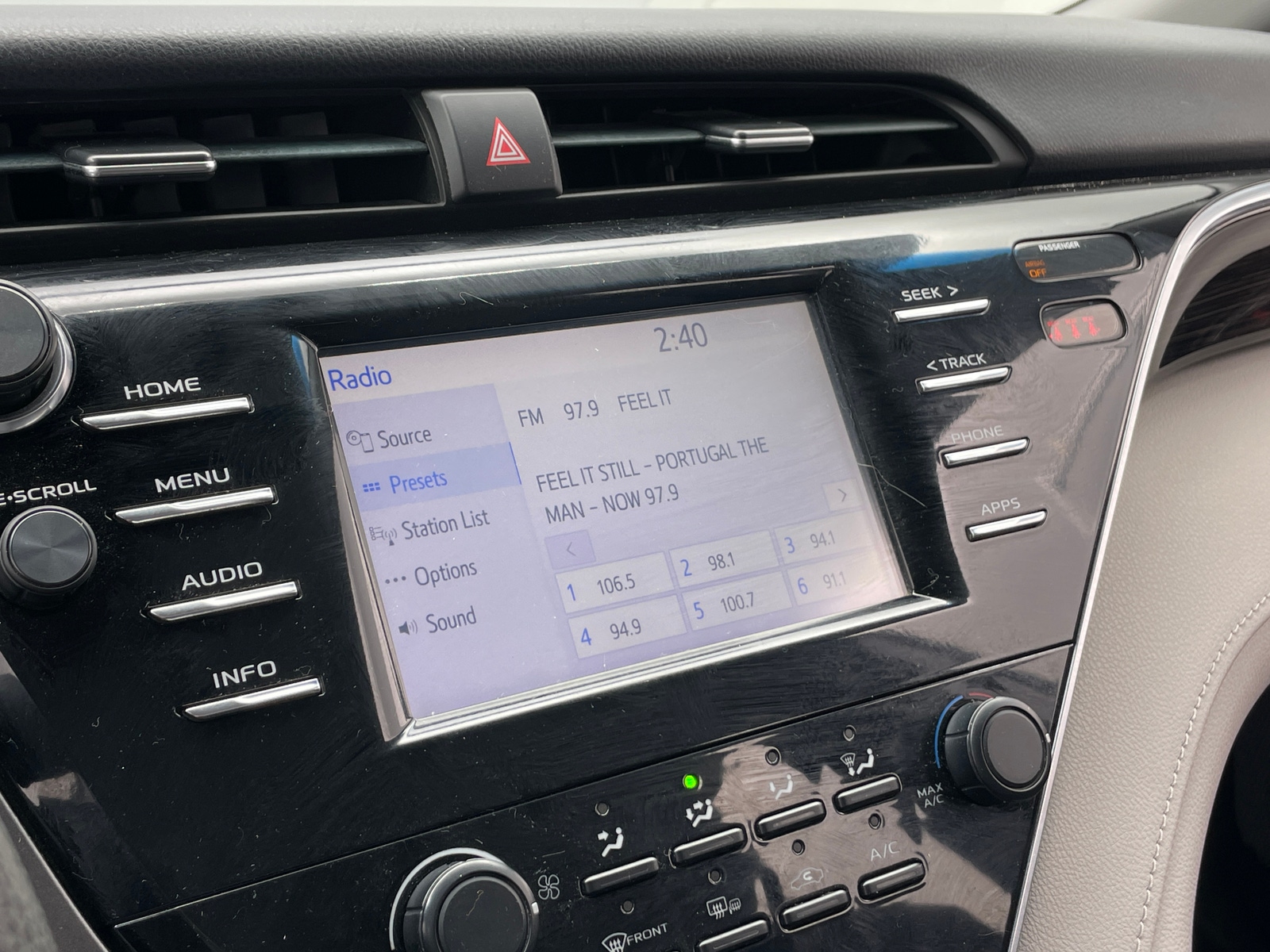 Thumbnail: 2018 Toyota Camry - 4