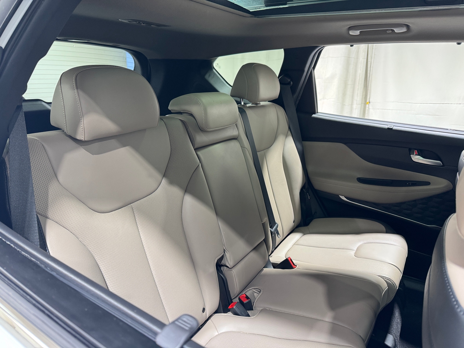 Thumbnail: 2023 Hyundai Santa Fe - 6