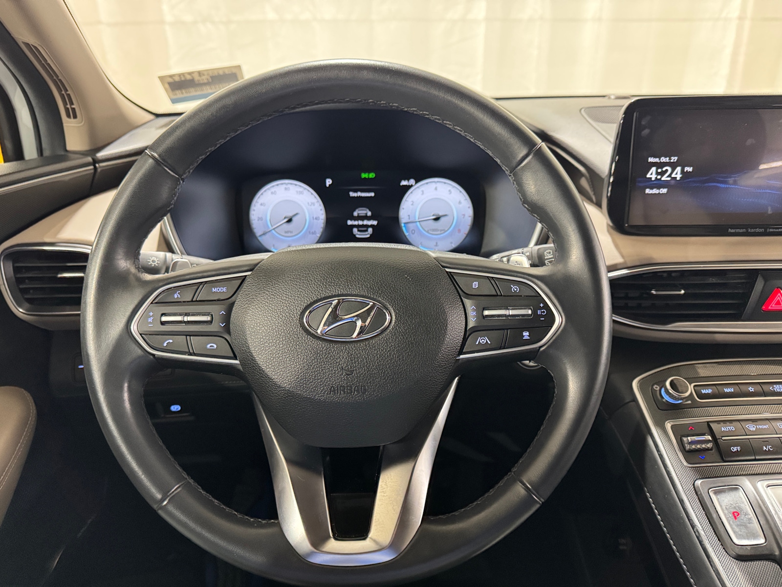 Thumbnail: 2023 Hyundai Santa Fe - 5