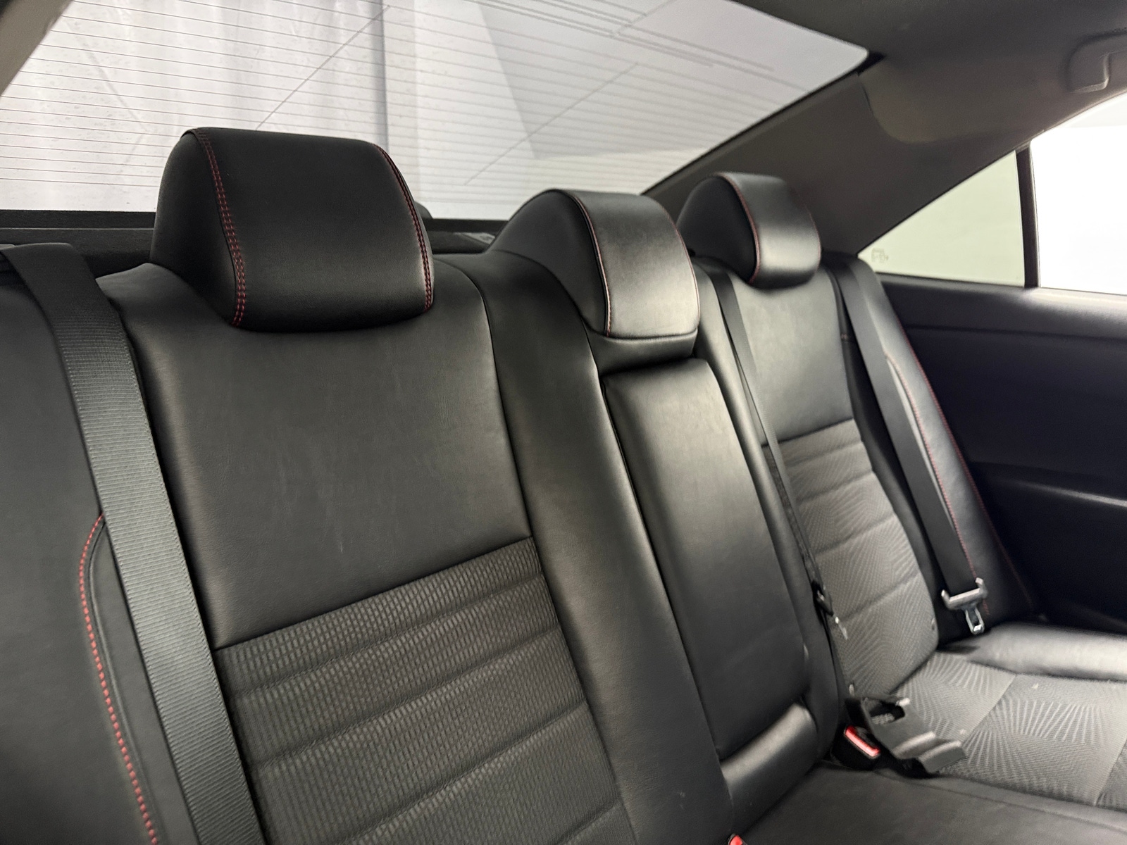 Thumbnail: 2017 Toyota Camry - 6