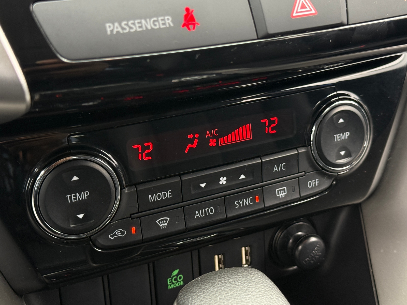 Thumbnail: 2024 Mitsubishi Eclipse Cross - 4