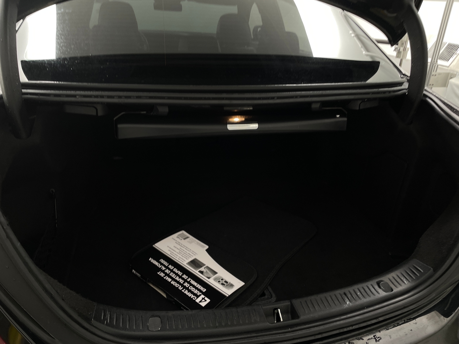 Thumbnail: 2018 Mercedes-Benz E-Class - 6