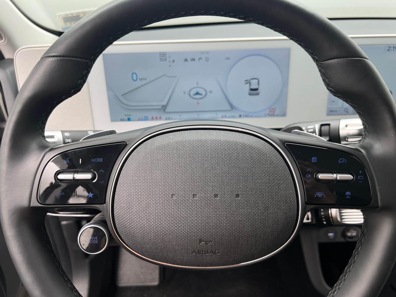 Thumbnail: 2023 Hyundai Ioniq 5 - 4