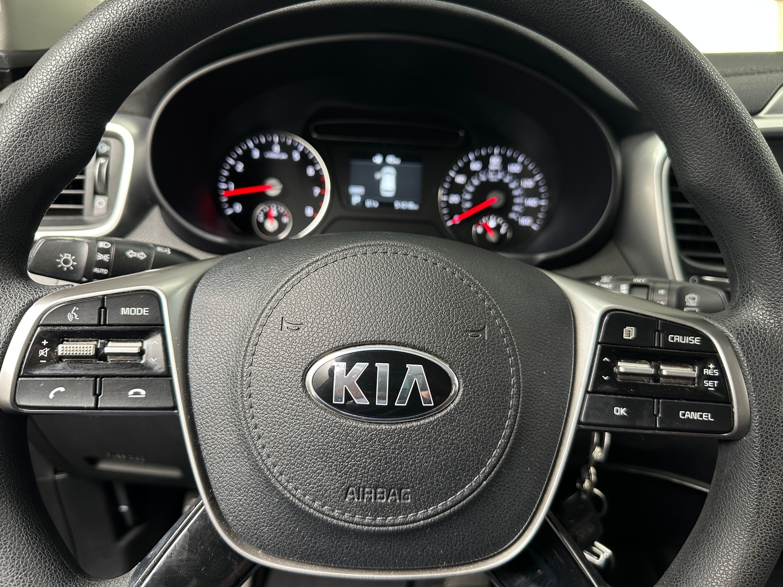 Thumbnail: 2019 Kia Sorento - 5
