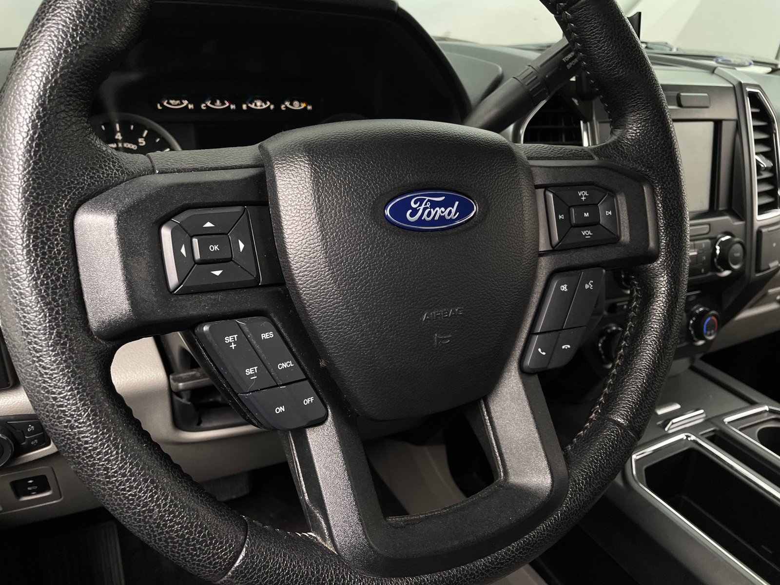 Thumbnail: 2016 Ford Econoline - 5