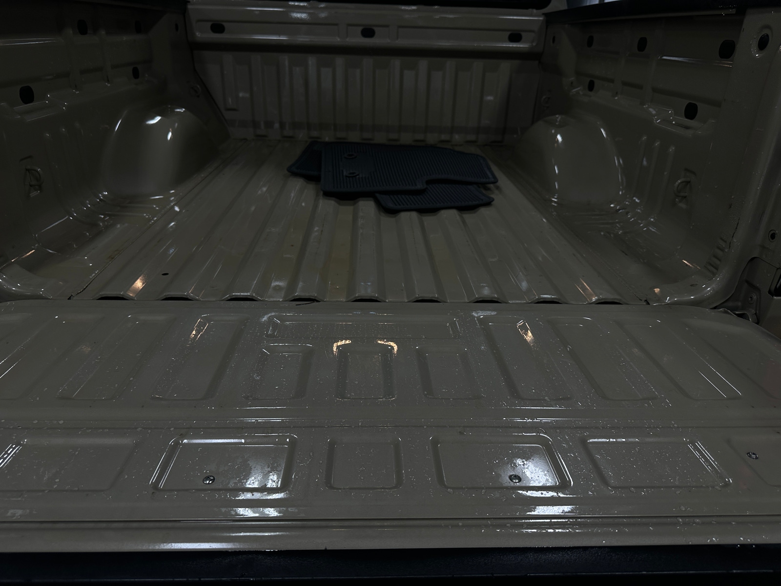 Thumbnail: 2022 Chevrolet Colorado - 6