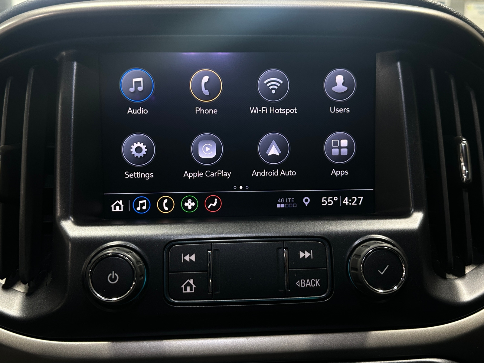 Thumbnail: 2022 Chevrolet Colorado - 3