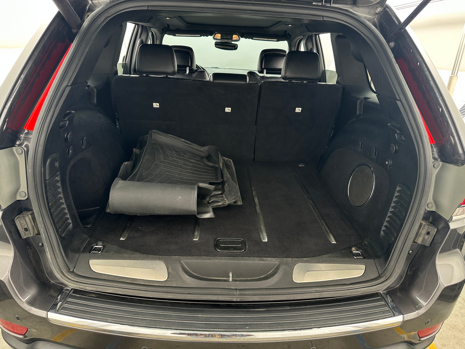 Thumbnail: 2017 Jeep Grand Cherokee - 6