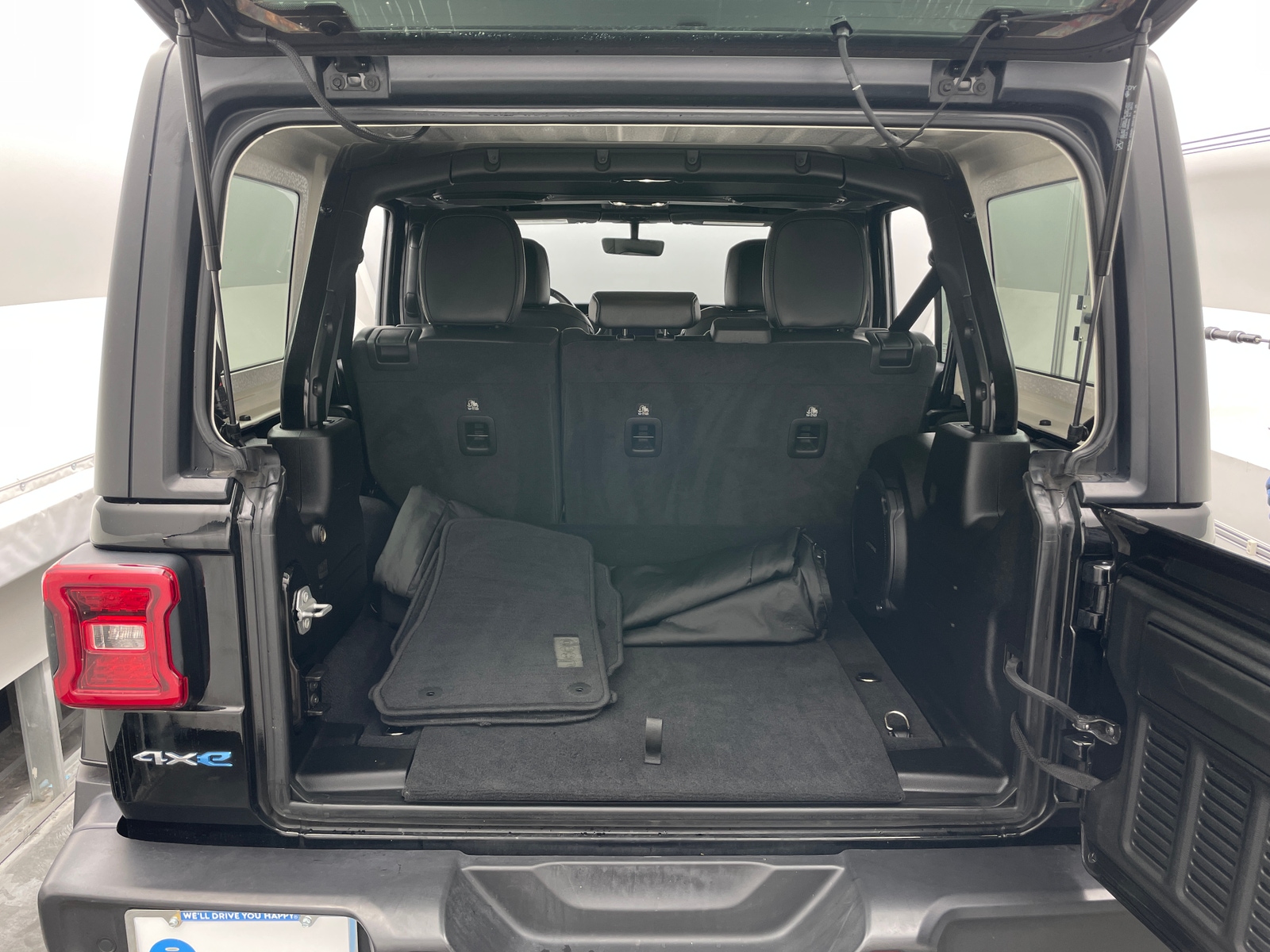 Thumbnail: 2022 Jeep Wrangler - 6