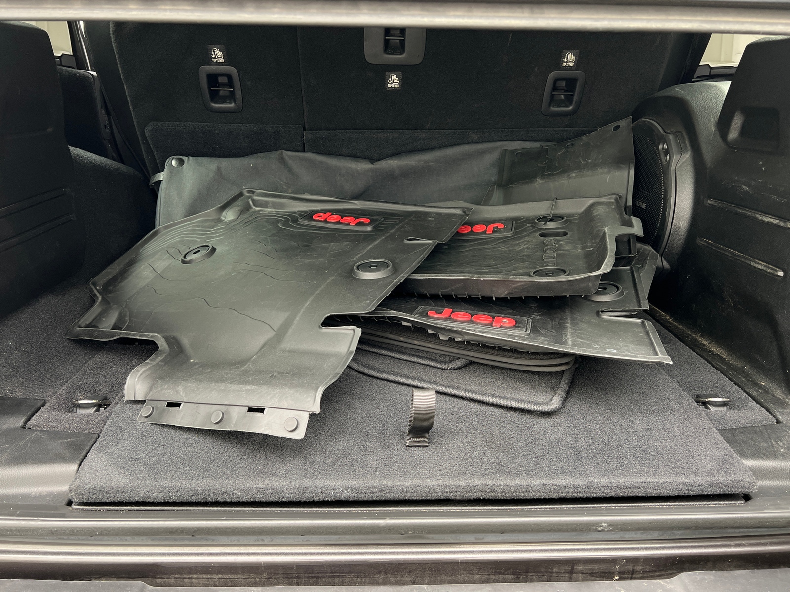 Thumbnail: 2019 Jeep Wrangler - 6