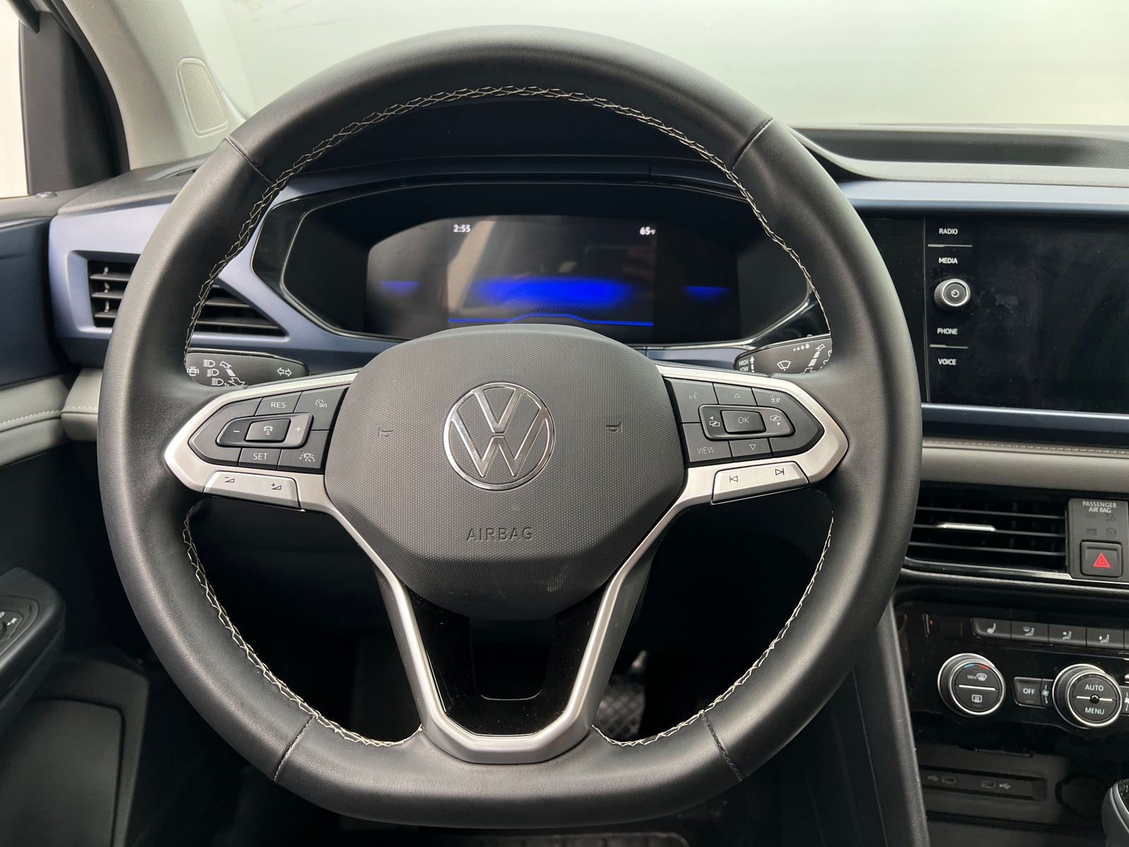 Thumbnail: 2024 Volkswagen Taos - 4