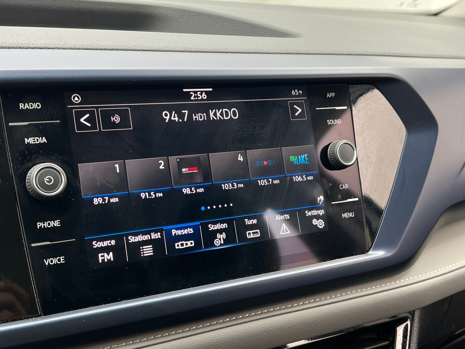 Thumbnail: 2024 Volkswagen Taos - 3