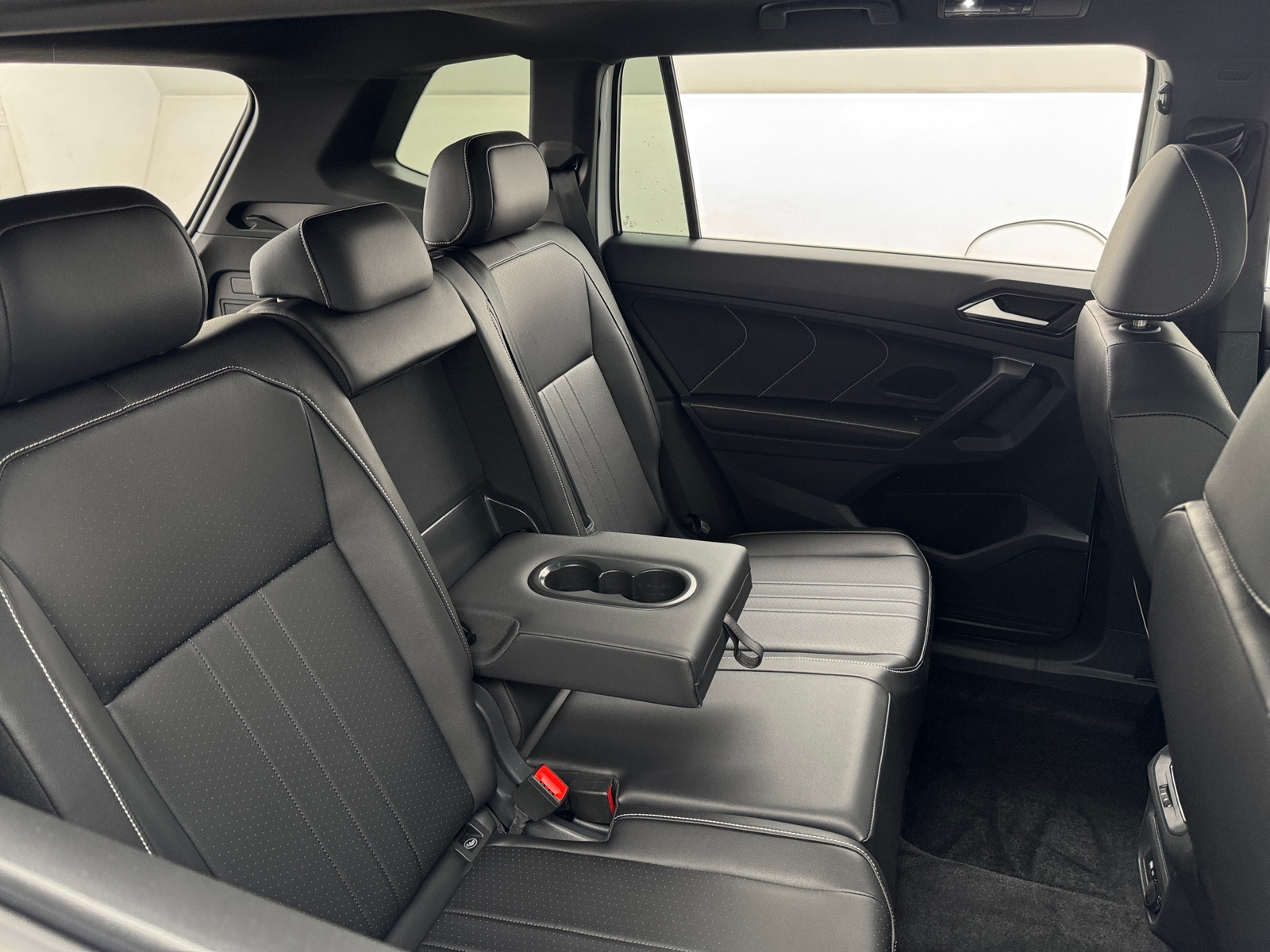 Thumbnail: 2024 Volkswagen Tiguan - 5