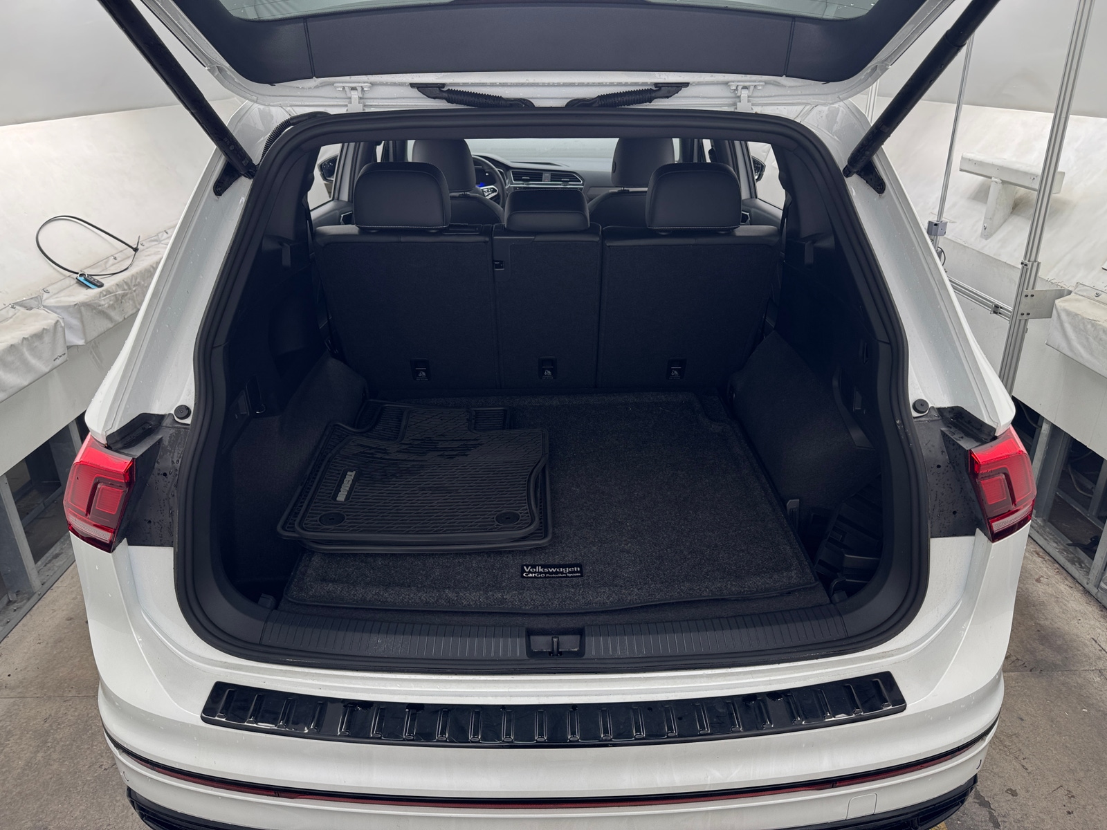 Thumbnail: 2024 Volkswagen Tiguan - 6