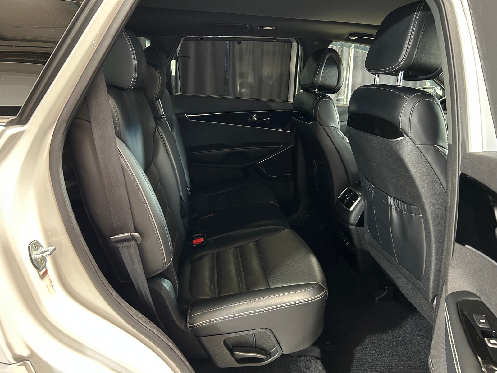 Thumbnail: 2016 Kia Sorento - 5