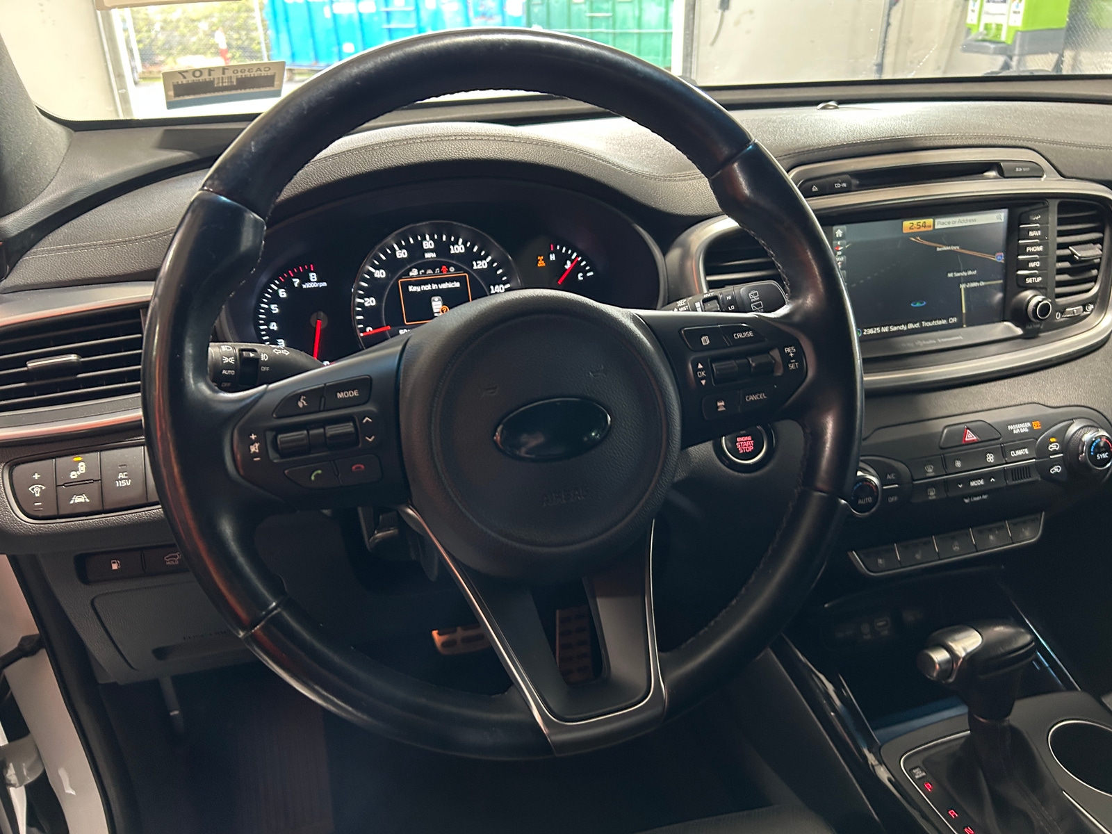 Thumbnail: 2016 Kia Sorento - 4