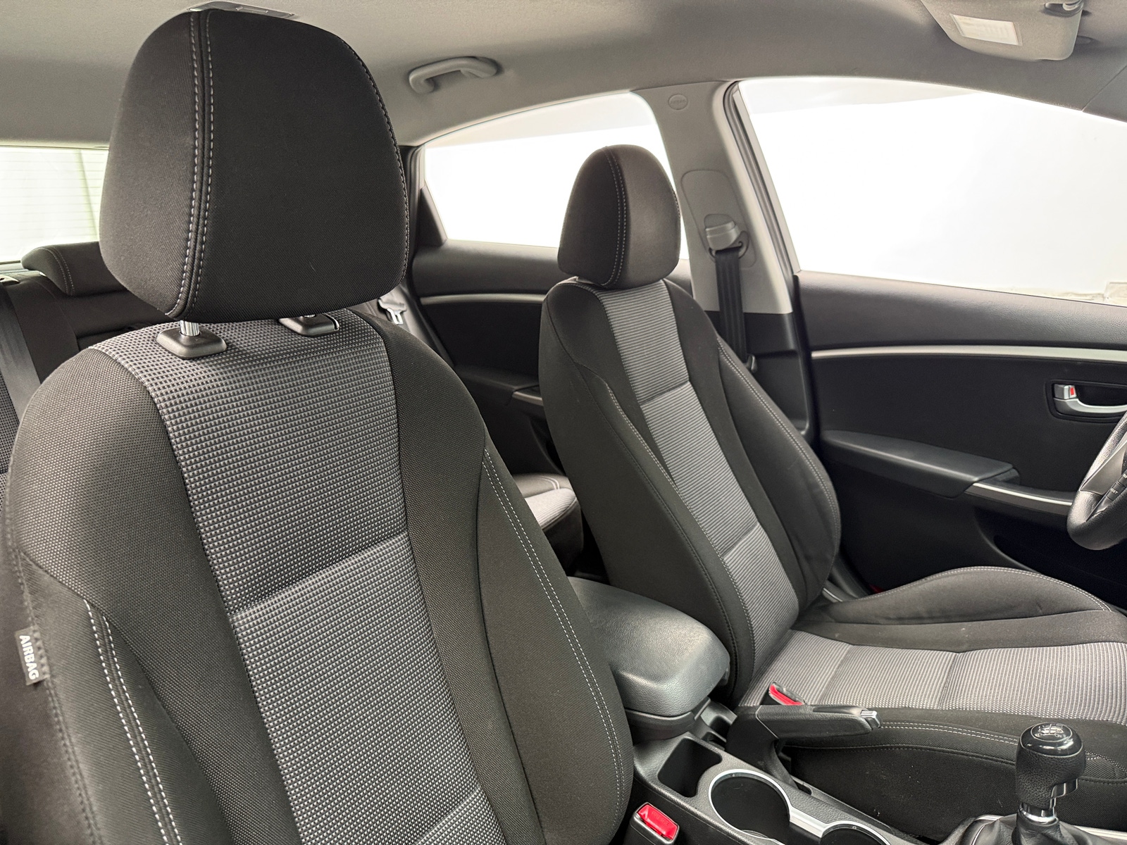 Thumbnail: 2013 Hyundai Elantra - 2