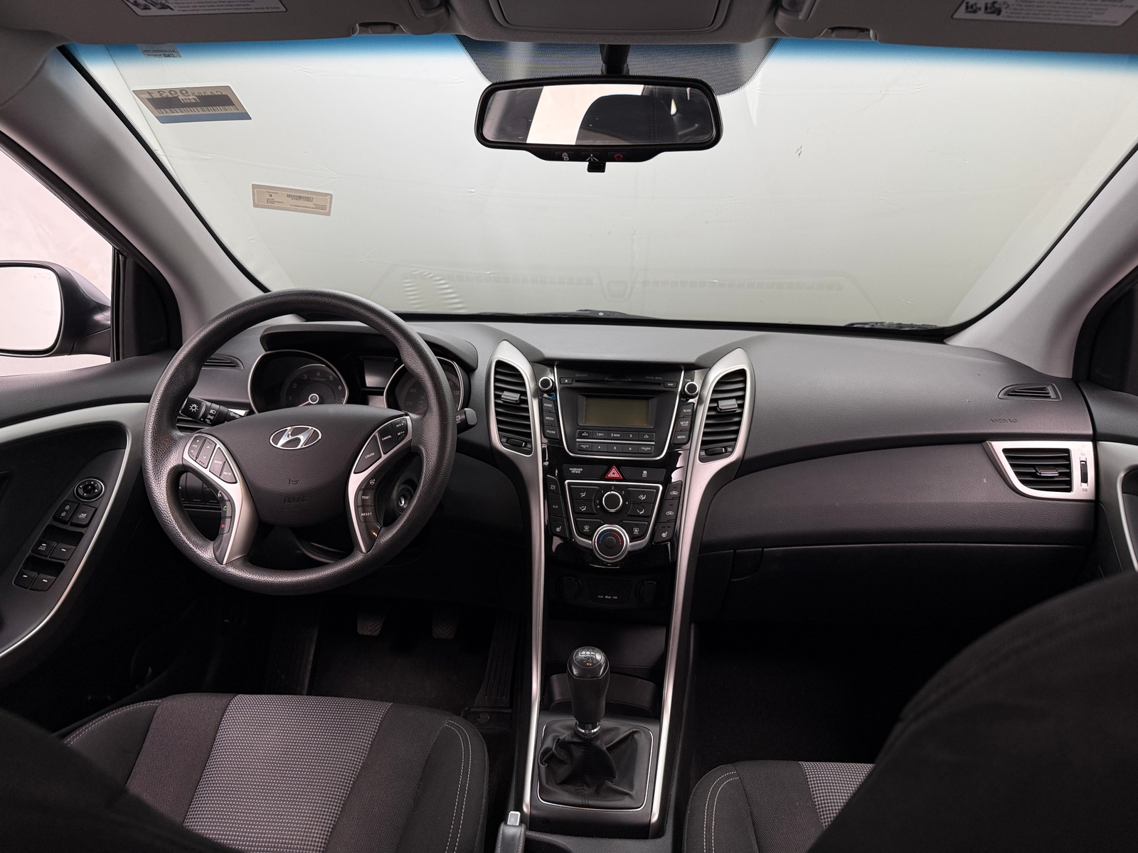 Thumbnail: 2013 Hyundai Elantra - 3