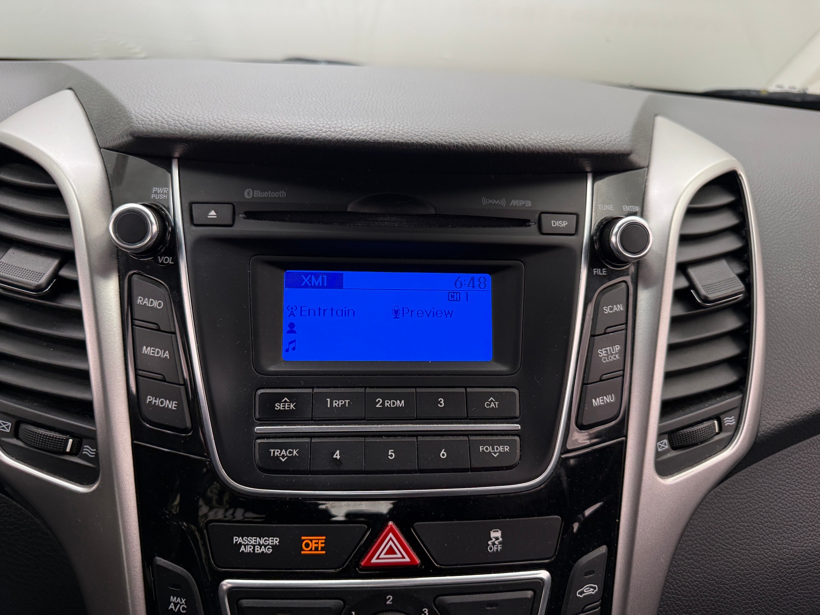 Thumbnail: 2013 Hyundai Elantra - 4