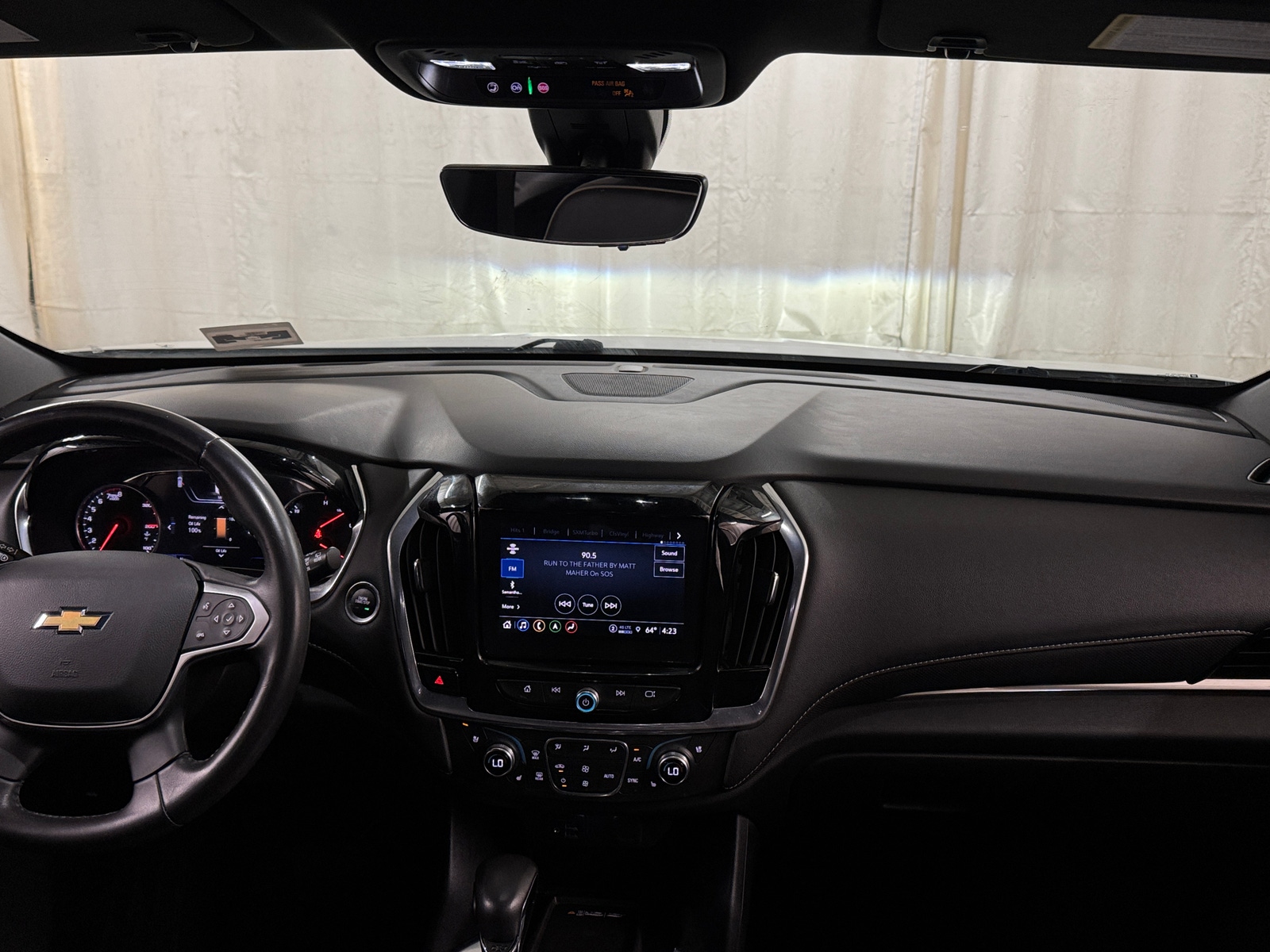 Thumbnail: 2022 Chevrolet Traverse - 2