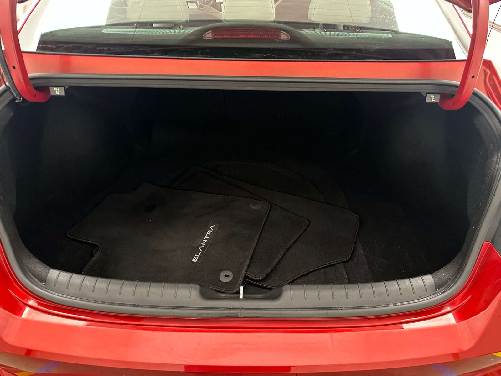 Thumbnail: 2021 Hyundai Elantra - 6