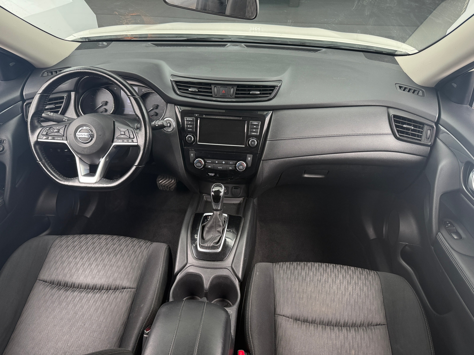 Thumbnail: 2020 Nissan Rogue - 3