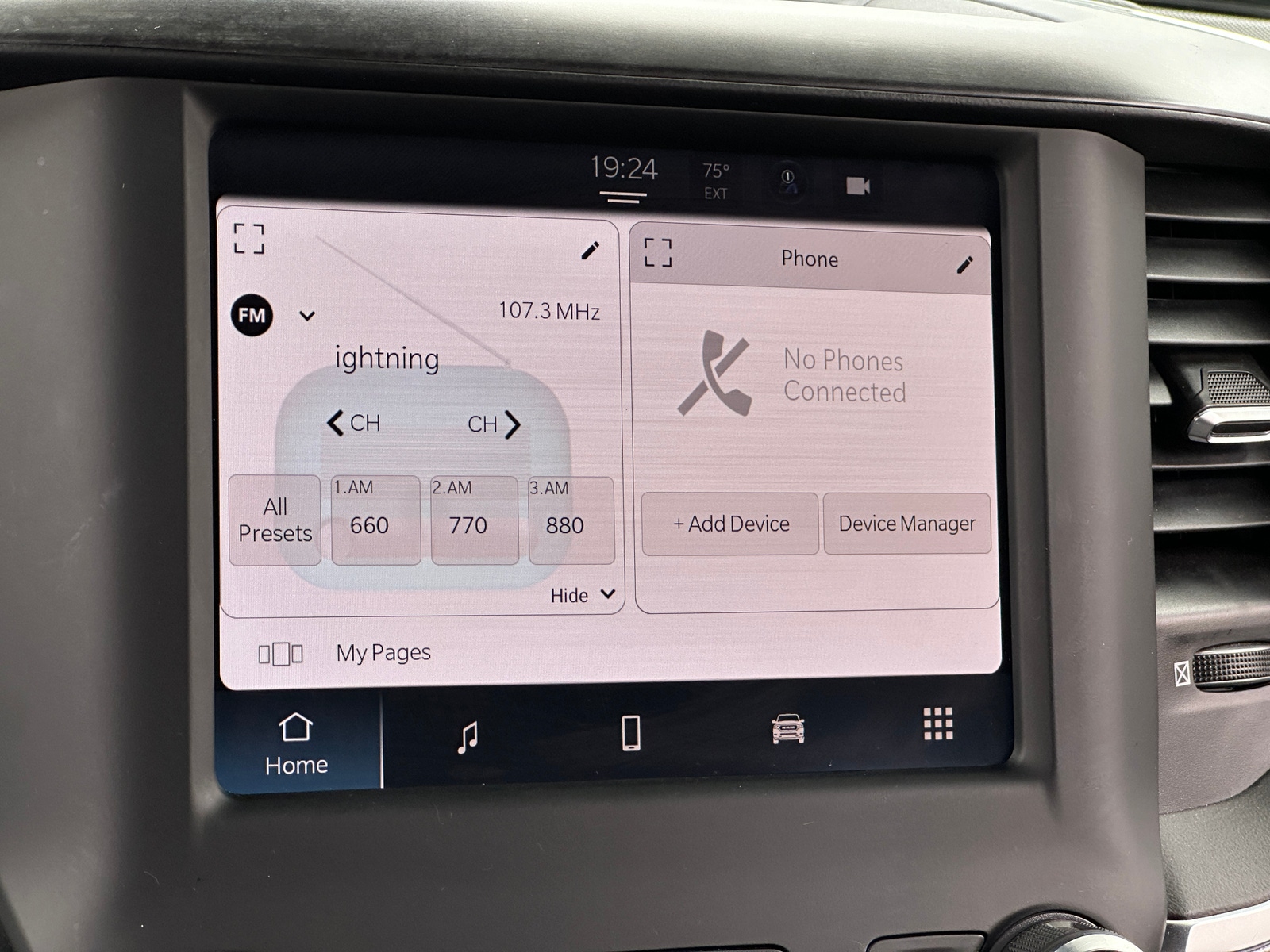 Thumbnail: 2024 RAM 1500 - 4