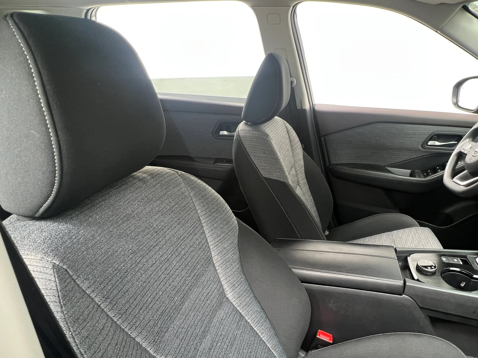 Thumbnail: 2023 Nissan Rogue - 2