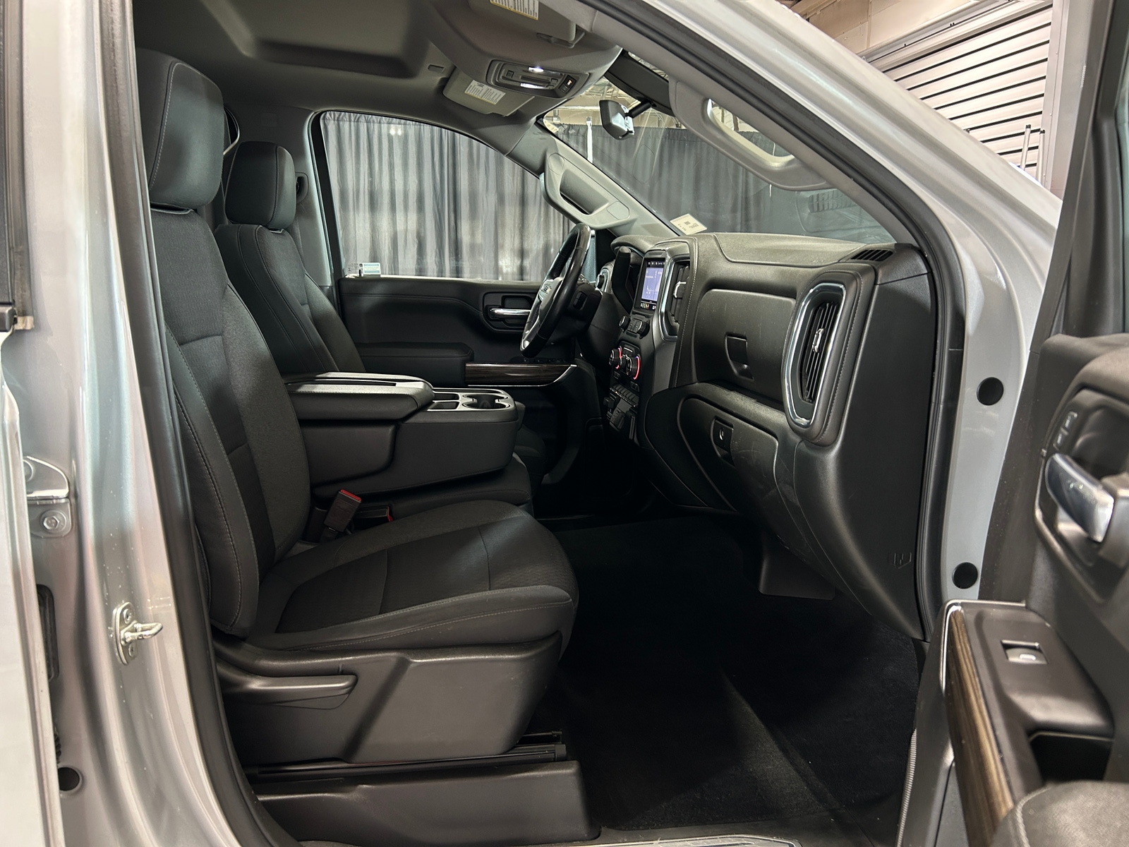 Thumbnail: 2019 Chevrolet Silverado 1500 - 2