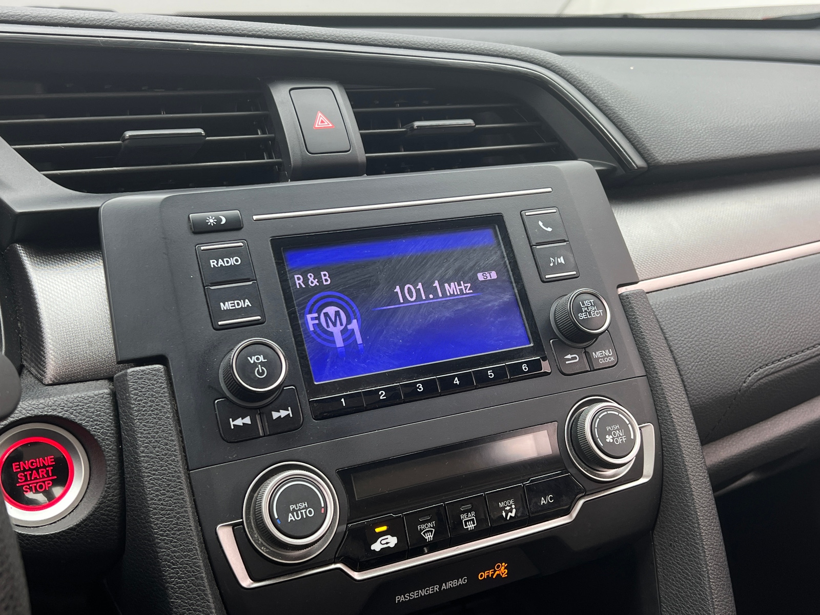 Thumbnail: 2016 Honda Civic - 3