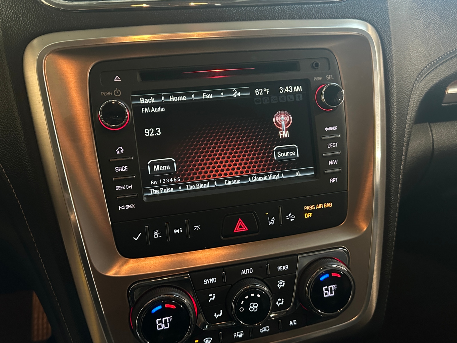 Thumbnail: 2016 GMC Acadia - 3