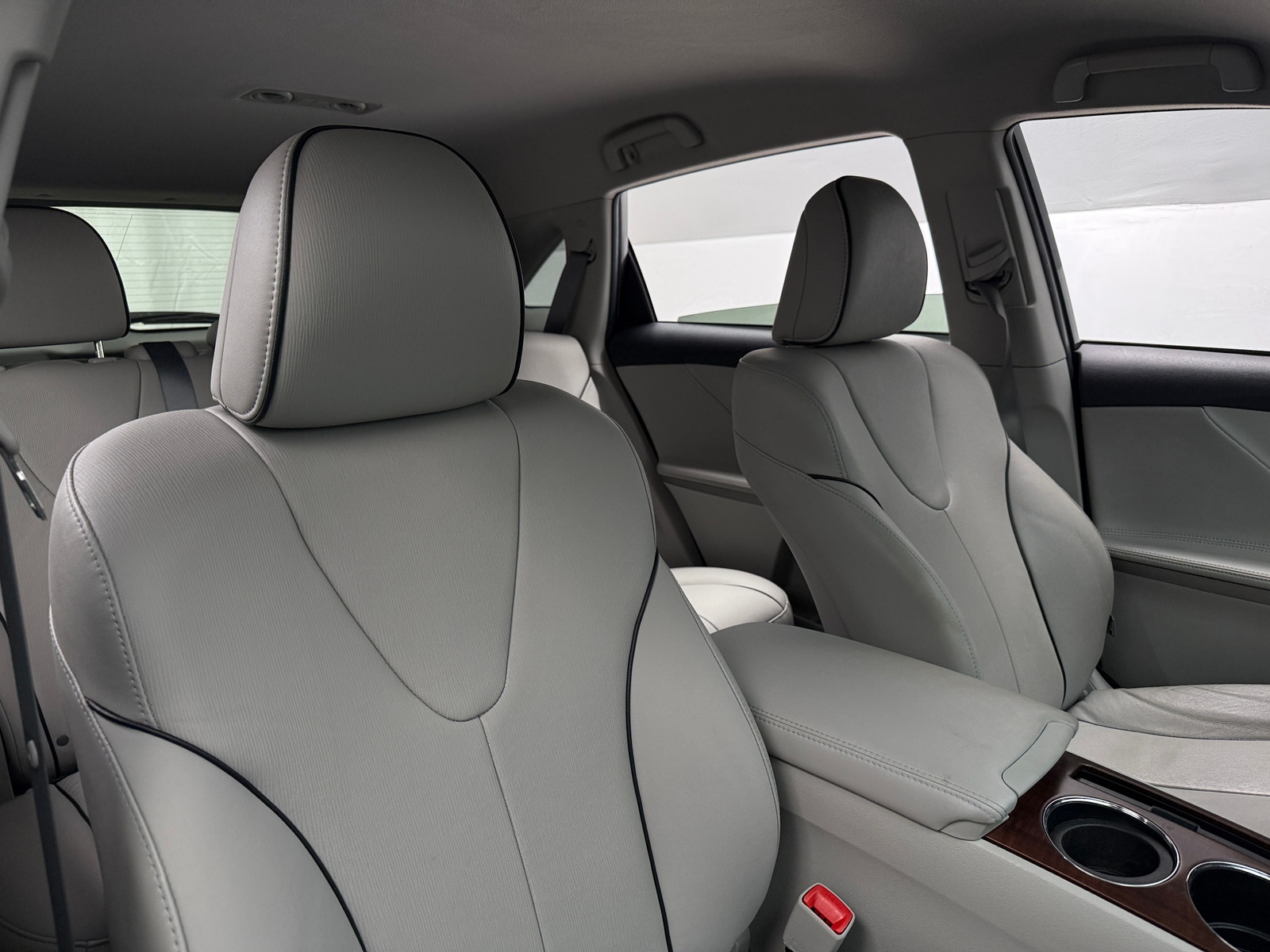 Thumbnail: 2012 Toyota Venza - 2