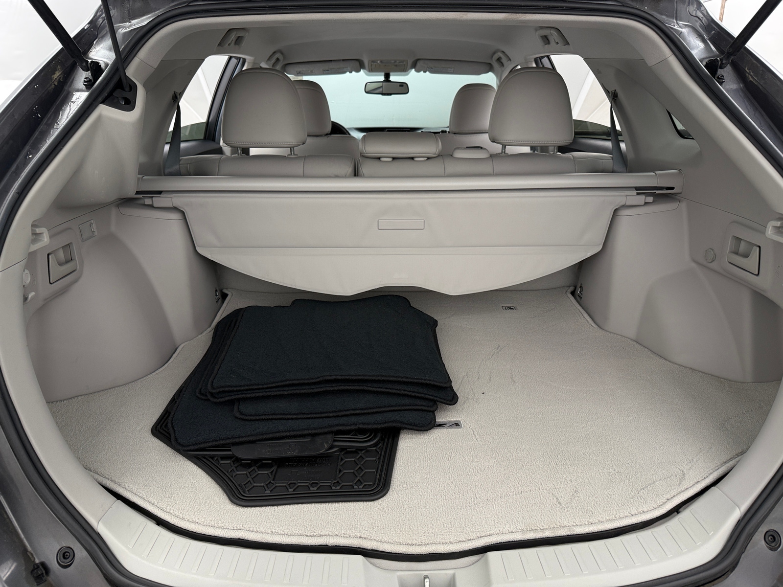 Thumbnail: 2012 Toyota Venza - 7