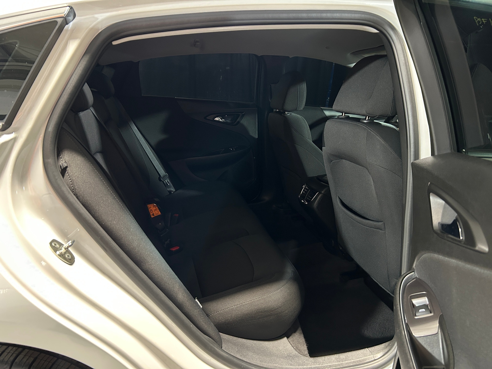 Thumbnail: 2018 Chevrolet Malibu - 6